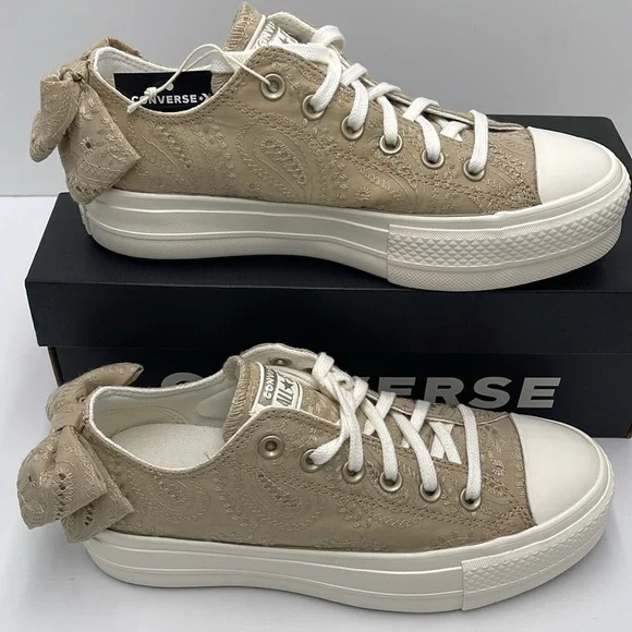 Converse Women's Tan Lace Platforms A10246C
CTAS LIFT OX
NUTTY GRANOLA/EGRET/LIG - Picture 3 of 16